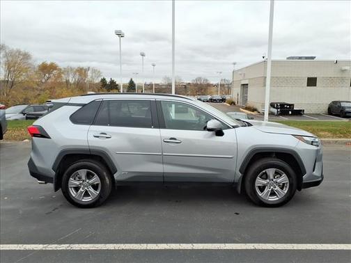 2025 Toyota RAV4 Hybrid XLE