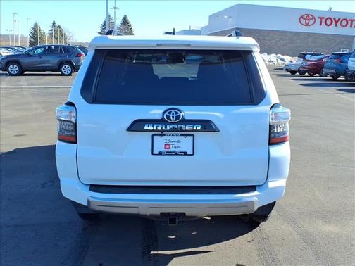 2024 Toyota 4Runner TRD Off Road