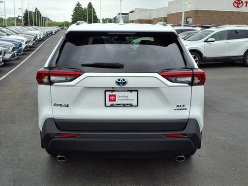 2024 Toyota RAV4 Hybrid XLE