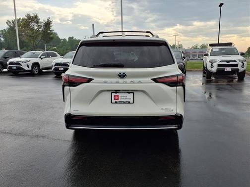2021 Toyota Sienna