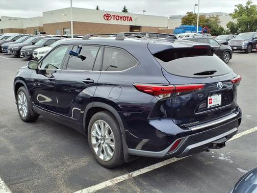 2022 Toyota Highlander Hybrid Limited