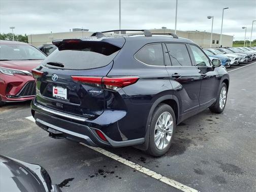 2022 Toyota Highlander Hybrid Limited