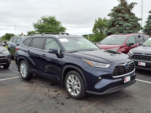 2022 Toyota Highlander Hybrid Limited
