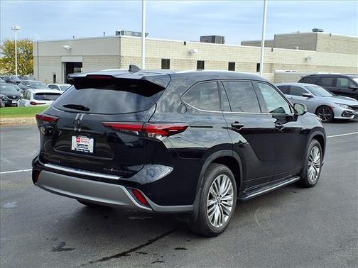 2024 Toyota Highlander Platinum