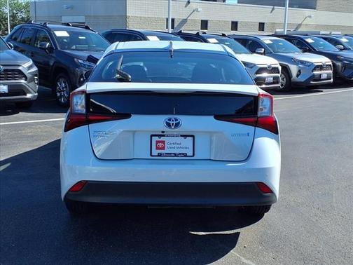 2022 Toyota Prius LE