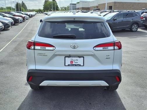 2022 Toyota Corolla Cross LE