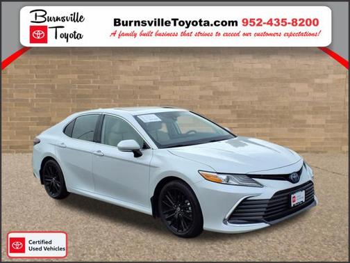 2023 Toyota Camry Hybrid XLE