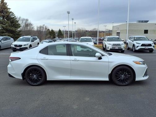 2023 Toyota Camry Hybrid XLE