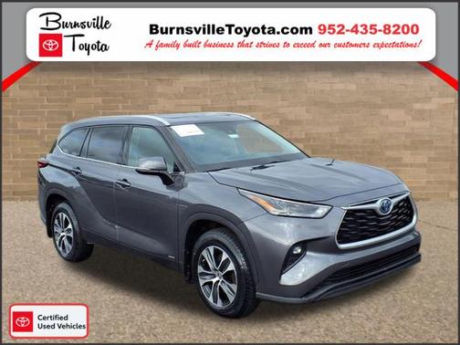 2022 Toyota Highlander Hybrid XLE