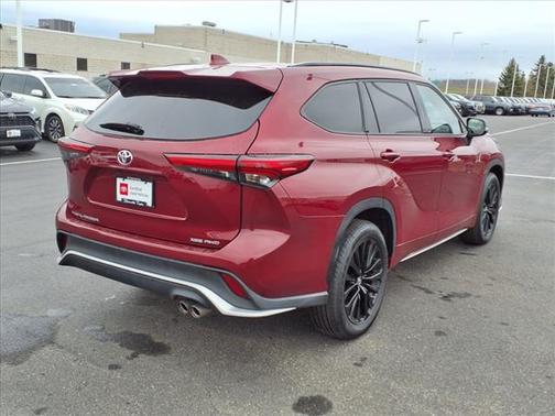 2023 Toyota Highlander XSE