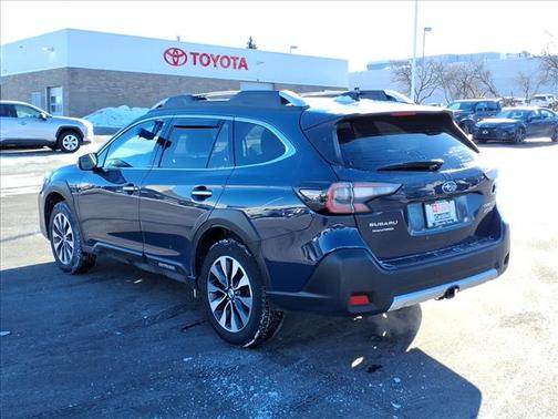 2023 Subaru Outback Touring