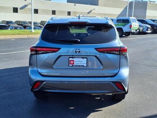 2022 Toyota Highlander Hybrid Limited