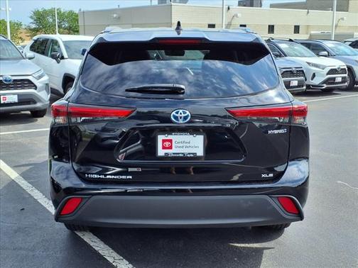 2020 Toyota Highlander Hybrid XLE