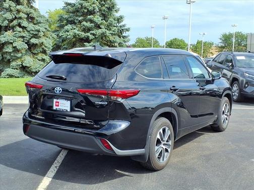 2020 Toyota Highlander Hybrid XLE