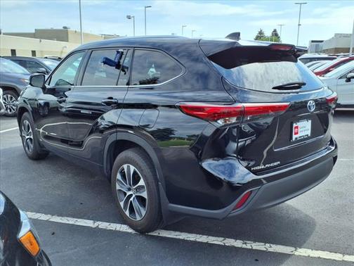 2020 Toyota Highlander Hybrid XLE