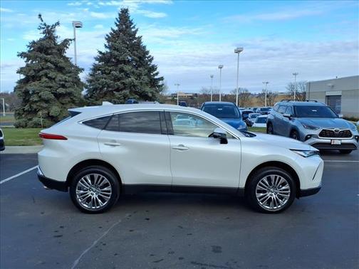 2024 Toyota Venza XLE