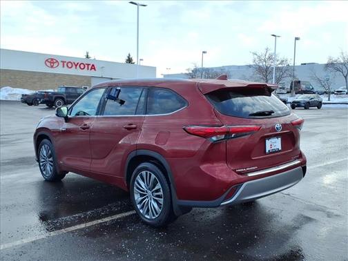 2020 Toyota Highlander Hybrid Platinum