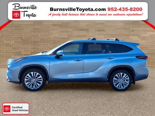 2024 Toyota Highlander Platinum