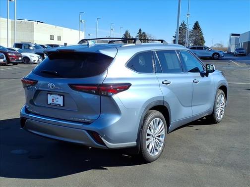 2024 Toyota Highlander Platinum