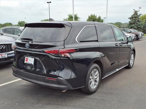 2021 Toyota Sienna XLE