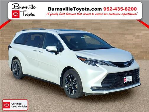 2025 Toyota Sienna Platinum 7 Passenger