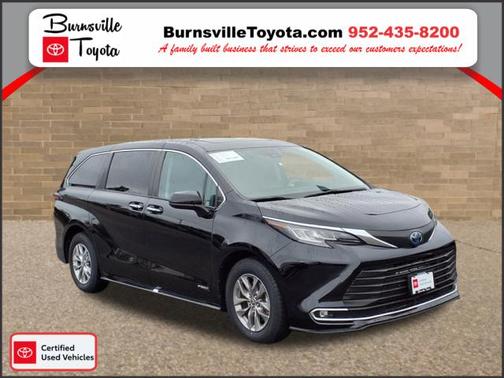 2021 Toyota Sienna XLE