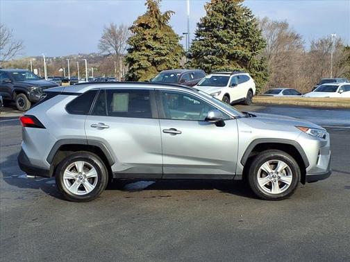 2020 Toyota RAV4 Hybrid XLE