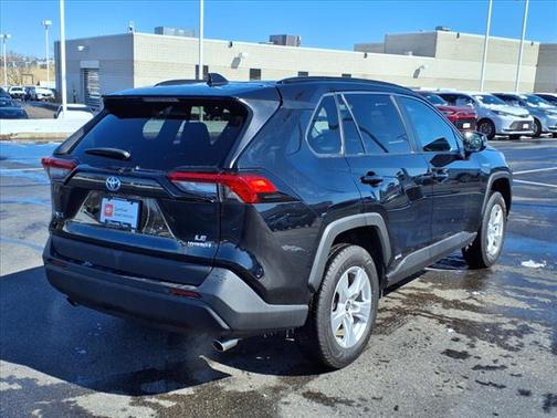 2021 Toyota RAV4 Hybrid LE