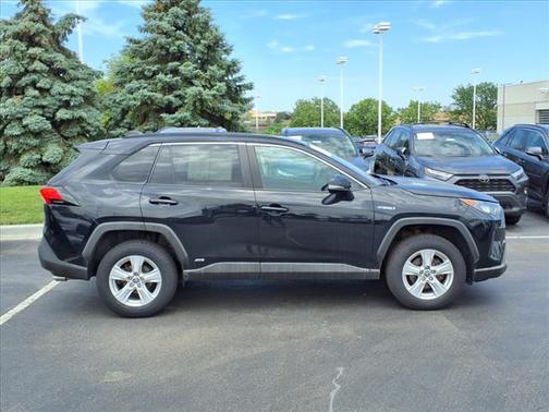 2021 Toyota RAV4 Hybrid LE