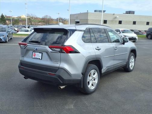 2021 Toyota RAV4 Hybrid XLE