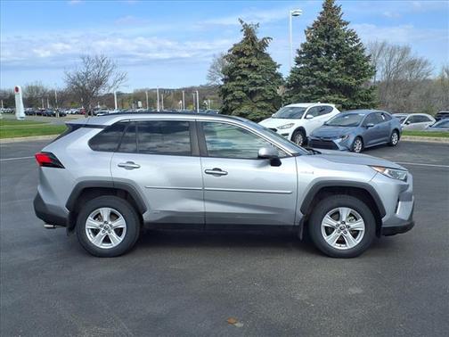 2021 Toyota RAV4 Hybrid XLE