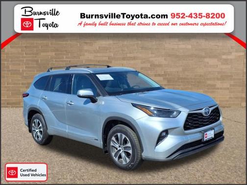 2022 Toyota Highlander Hybrid XLE