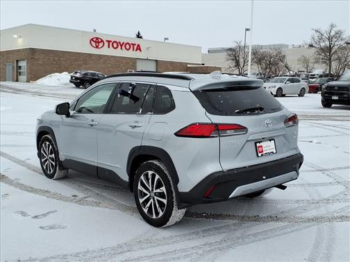 2022 Toyota Corolla Cross XLE