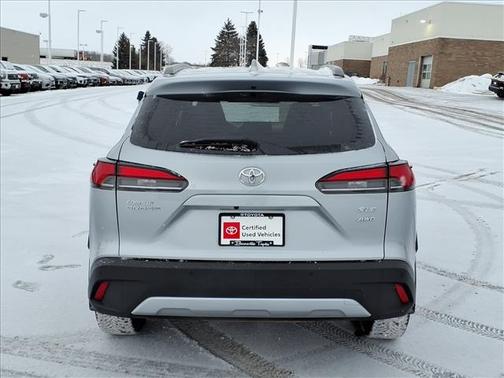 2022 Toyota Corolla Cross XLE