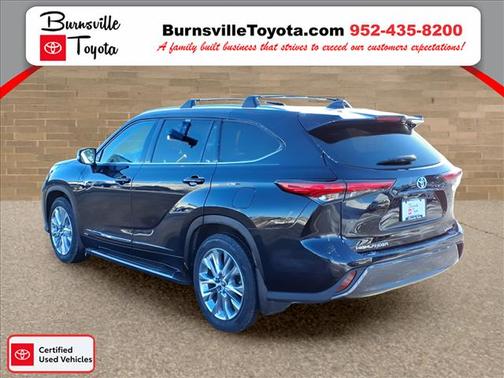 2022 Toyota Highlander Hybrid Limited