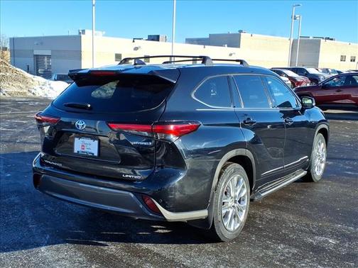 2022 Toyota Highlander Hybrid Limited