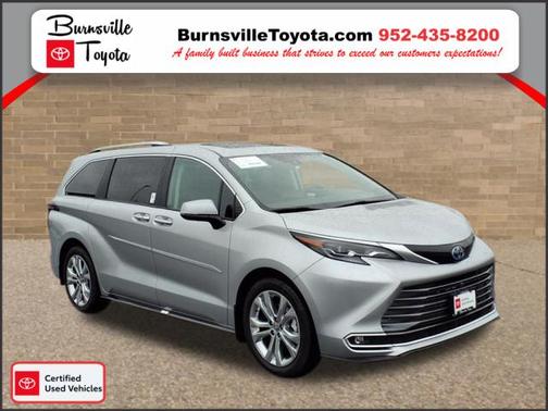 2024 Toyota Sienna Platinum 7 Passenger