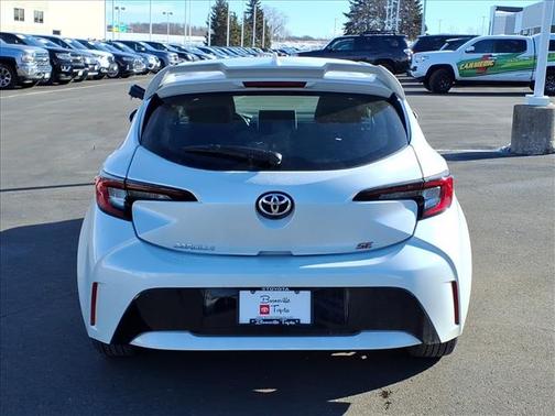 2025 Toyota Corolla Hatchback SE