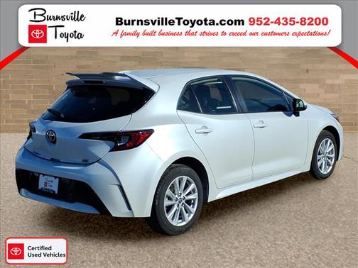 2025 Toyota Corolla Hatchback SE