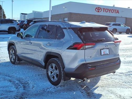 2023 Toyota RAV4 Hybrid XLE