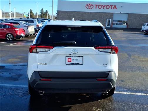 2023 Toyota RAV4 XLE