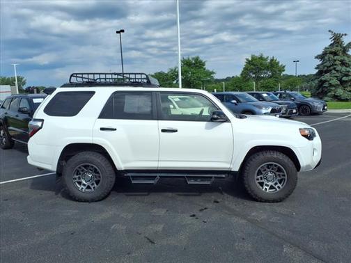 2020 Toyota 4Runner Venture