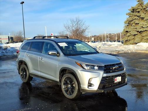 2019 Toyota Highlander SE
