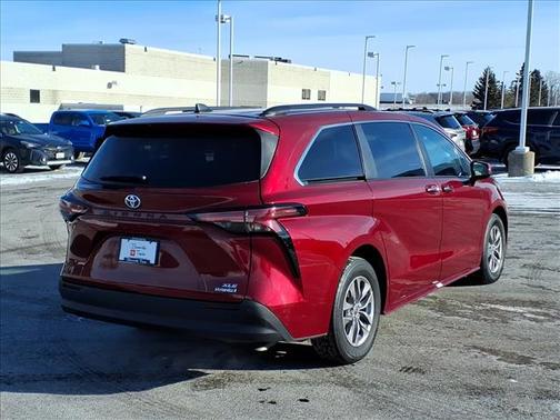 2022 Toyota Sienna XLE