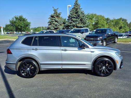 2020 Volkswagen Tiguan 2.0T SE R-Line Black
