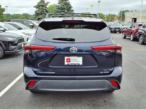 2022 Toyota Highlander LE
