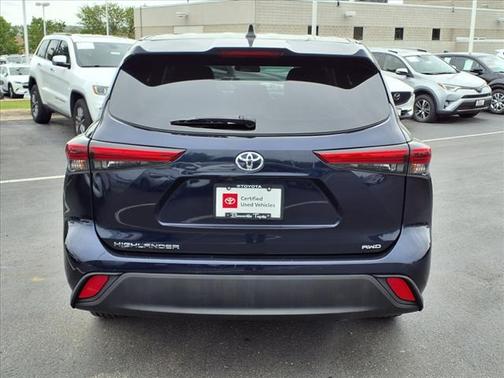 2022 Toyota Highlander L
