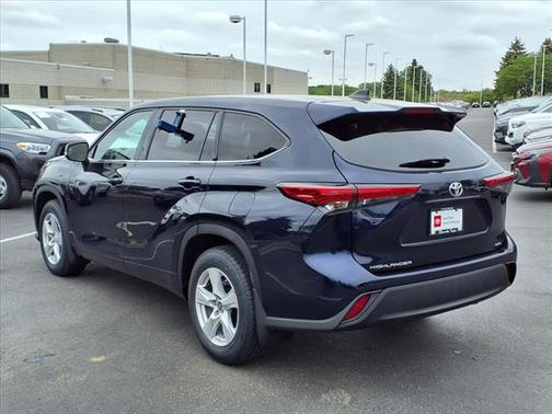 2022 Toyota Highlander L