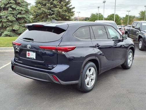 2022 Toyota Highlander L