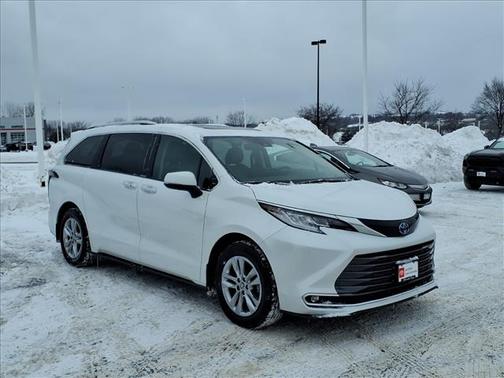 2024 Toyota Sienna Limited